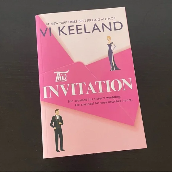 $15 SALE The Invitation Paperback Novel Keeland Fiction Romance Beach Vacation - Picture 9 of 9